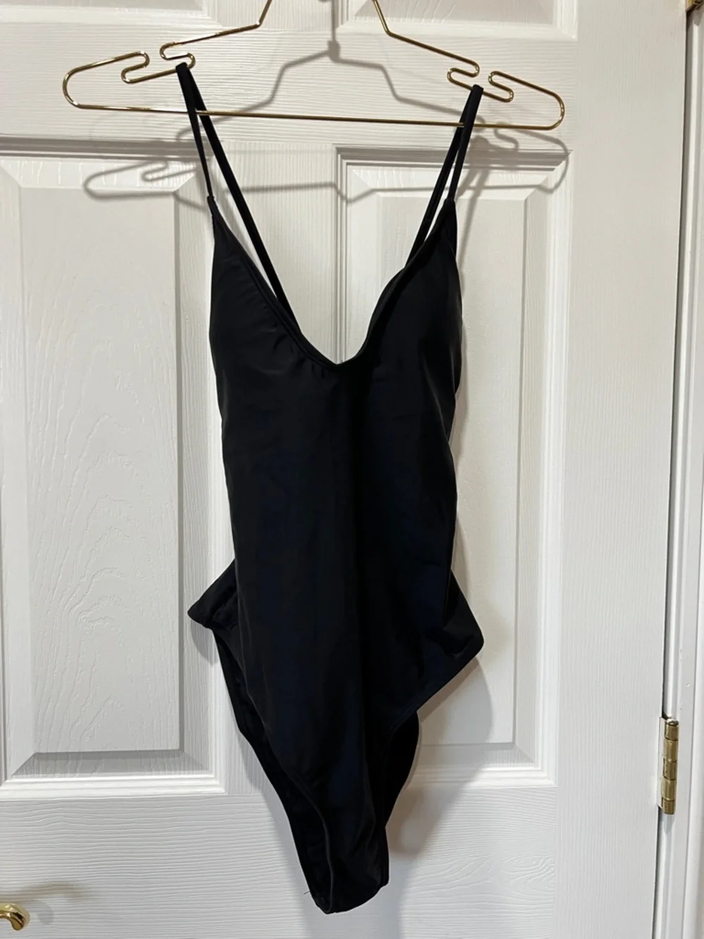 One Piece Swimwear Bathing Suit Size XL Black Adjustable Straps Deep-Neck Style